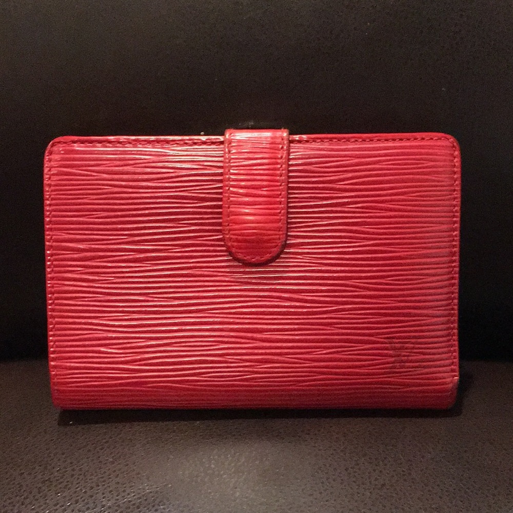 LOUIS VUITTON Red EPI Porte Monnaie Viennois Bifold Kisslock Wallet Authentic - Picture 3 of 17